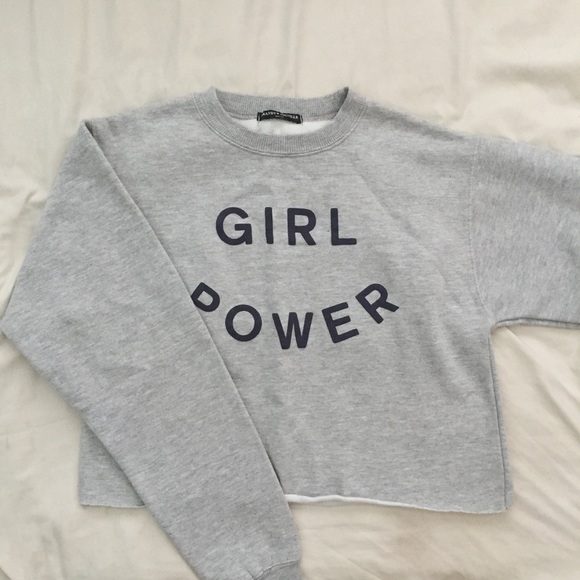 Brandy Melville Sweaters - Brandy Melville Gray Crew Neck Sweater